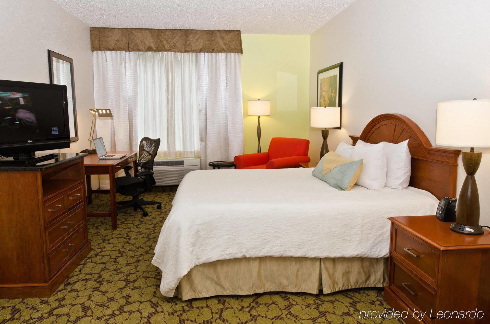 Hilton Garden Inn Louisville East Room photo